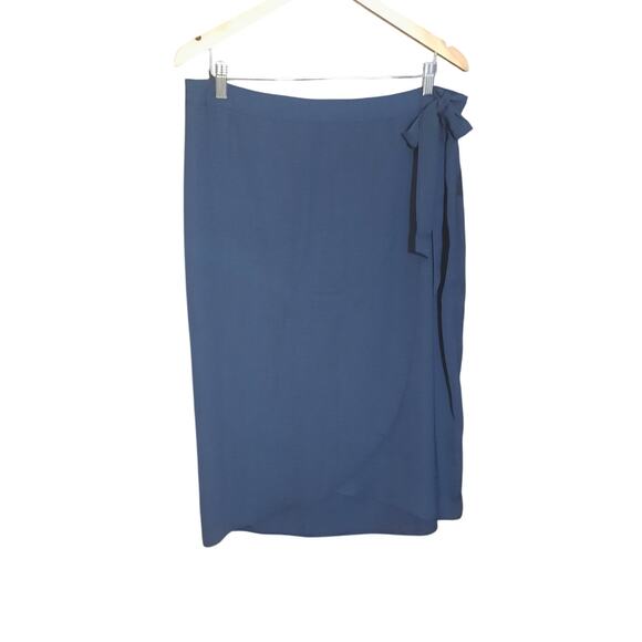 Maurices Womens Navy Mid Length Wrap Skirt Size Large NWT - Picture 2 of 8